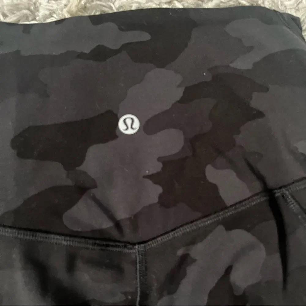 lululemon athletica lululemon black